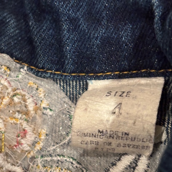 Girls Denim Jacket with Western Print & Multicolor Accents - Picture 4 of 4